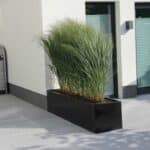 Donice ogrodowe przed domem – nowoczesna wskazówka Twojej posiadłości