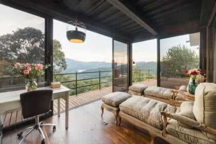 Balkon i taras – pomysły na stylowe połączenie przestrzeni wewnętrznej z zewnętrzną