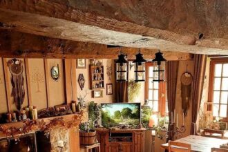 Wiejski klimat i drewno - idealne połączenie tworzące przytulne wnętrza Wiejski klimat i drewno – idealne połączenie tworzące przytulne wnętrza