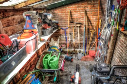 Narzędzia ogrodnicze, autor ClickerHappy, pixabay.com