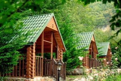 Bezpieczna budowa szopki ogrodowej – praktyczne wskazówki dla majsterkowiczów